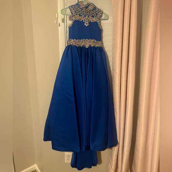 Gorgeous (Bright) Royal Blue Girls Pageant Gown! Size 8 girls, brand is DFG - Picture 1 of 3